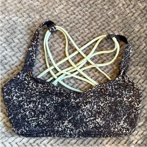 Lululemon sports bra